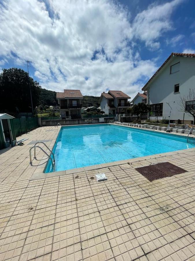 Chalet En Urbanizacion Con Piscina Argonos Luaran gambar